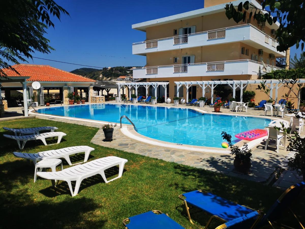 Nafsika Hotel アギオス・ステファノス エクステリア 写真